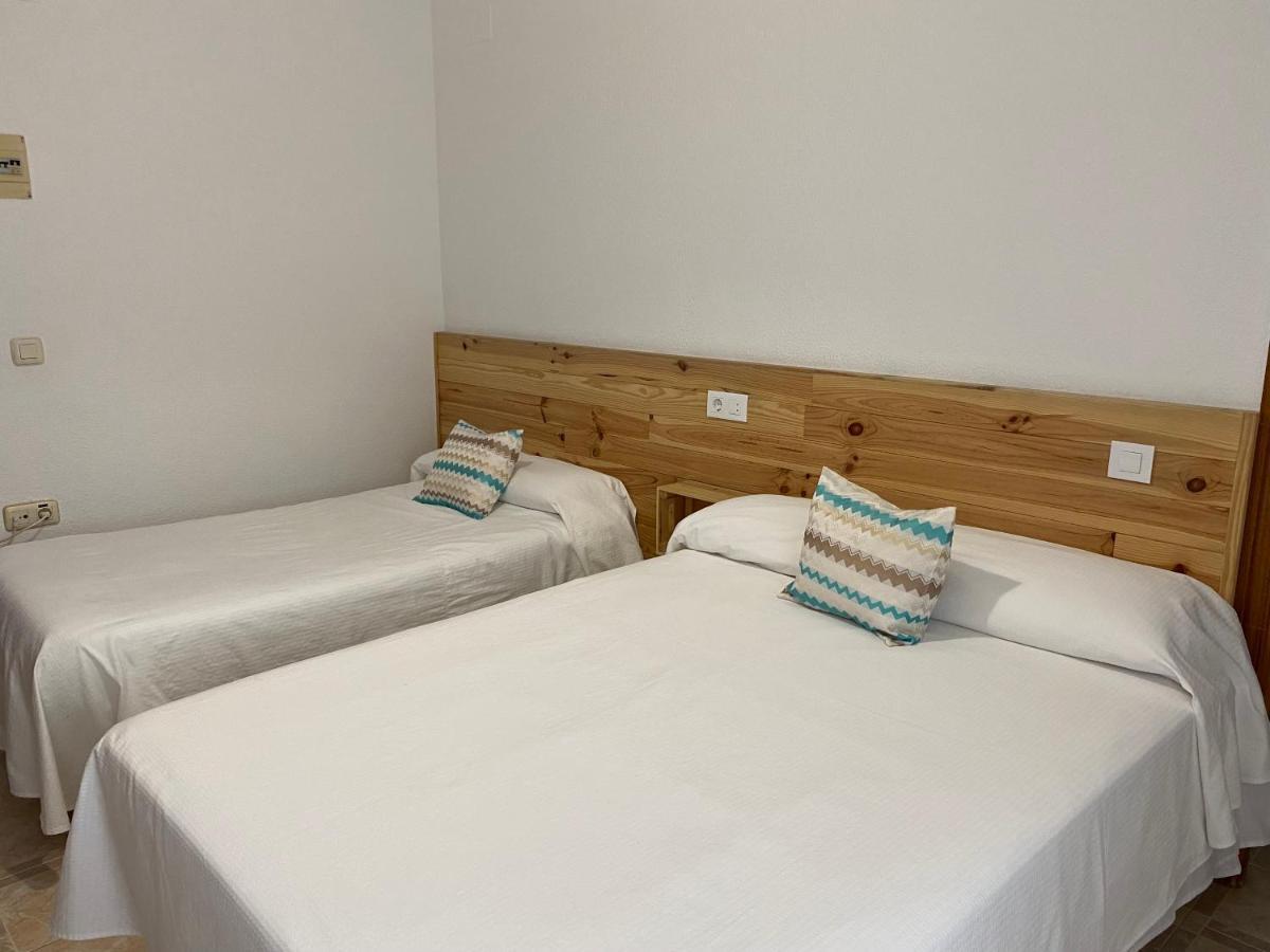 Hostal Barbate Exterior photo