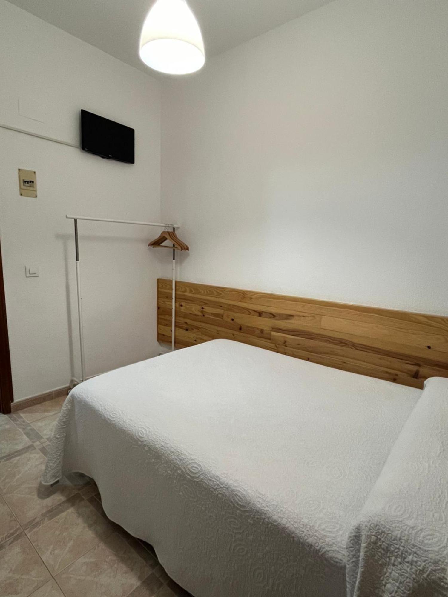 Hostal Barbate Exterior photo